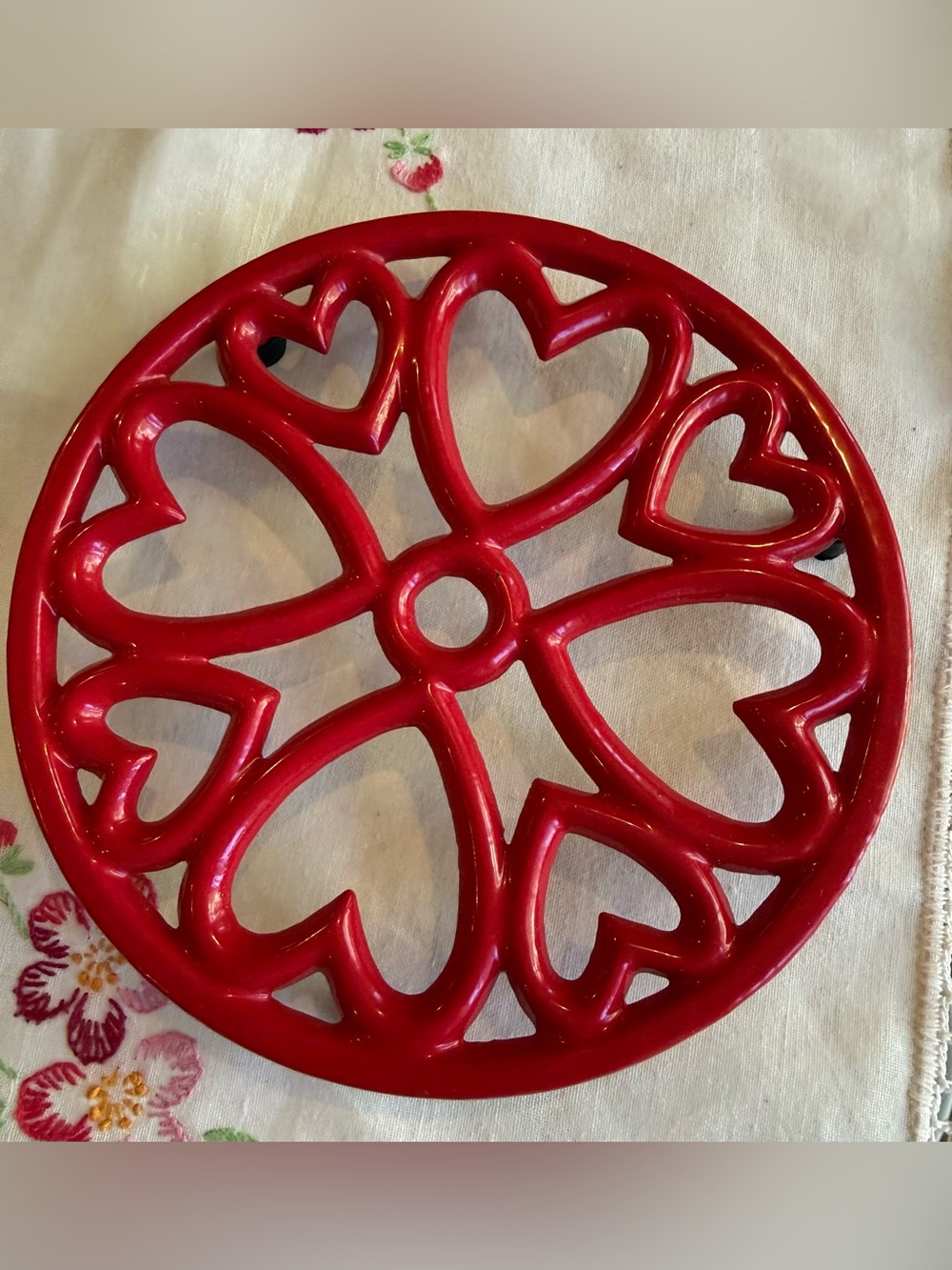 Vintage Red Cast Iron Heart Trivet – Enameled Kitchen Decor